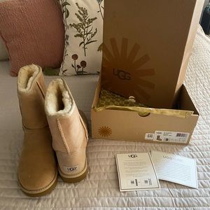 UGG classic short boot sand color
